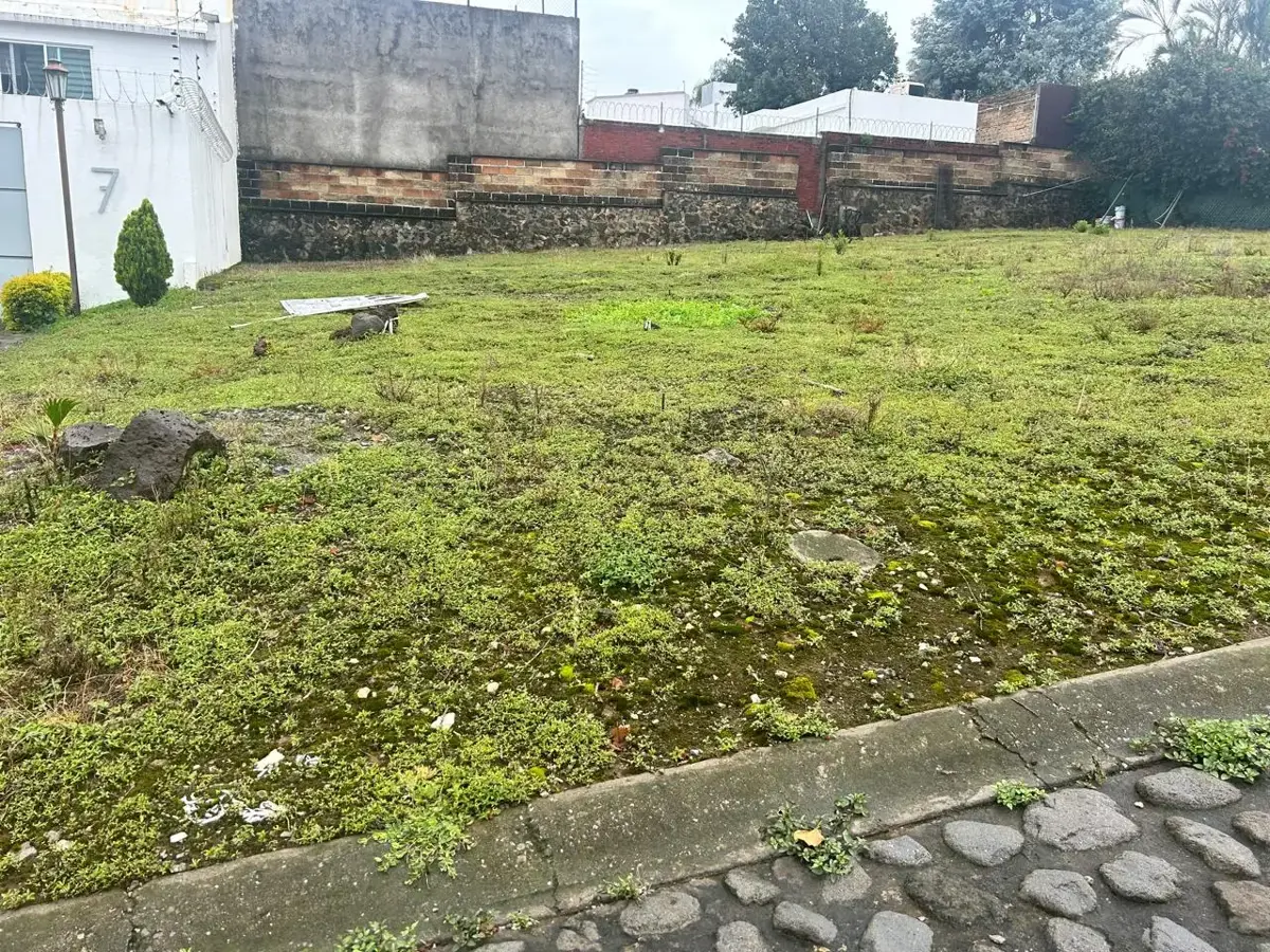 Terreno en venta en Lomas de Ahuatlán, Cuernavaca — foto 1 de 5