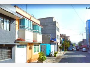 Casa en venta en Las Aguilas, Nezahualcóyotl — foto 2 de 7