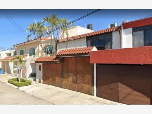 Casa en venta en Real Vallarta, Zapopan — foto 3 de 15