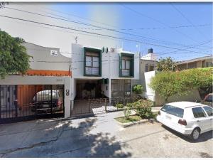 Casa en venta en Jardines del Country, Guadalajara — foto 2 de 12