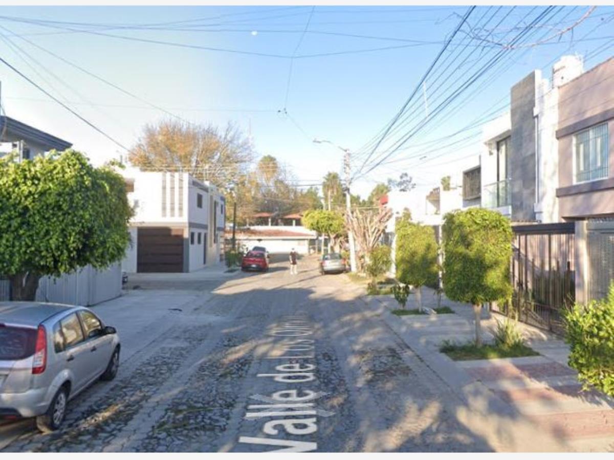 Casa en venta en Jardines Del Valle, Zapopan — foto 1 de 12