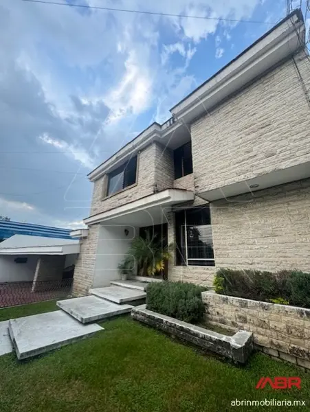 Casa en Bosques de La Victoria, Guadalajara, Jalisco