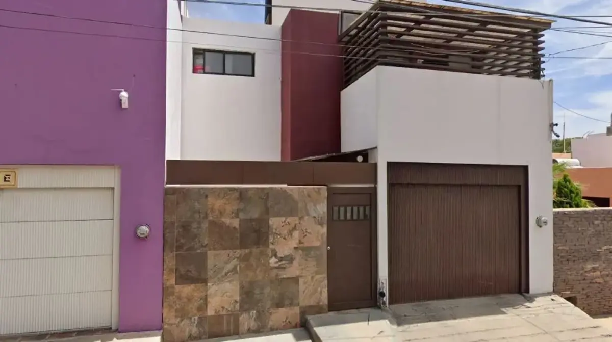 Casa en venta en Fracc Lomas de Bernardez, Guadalupe — foto 1 de 14
