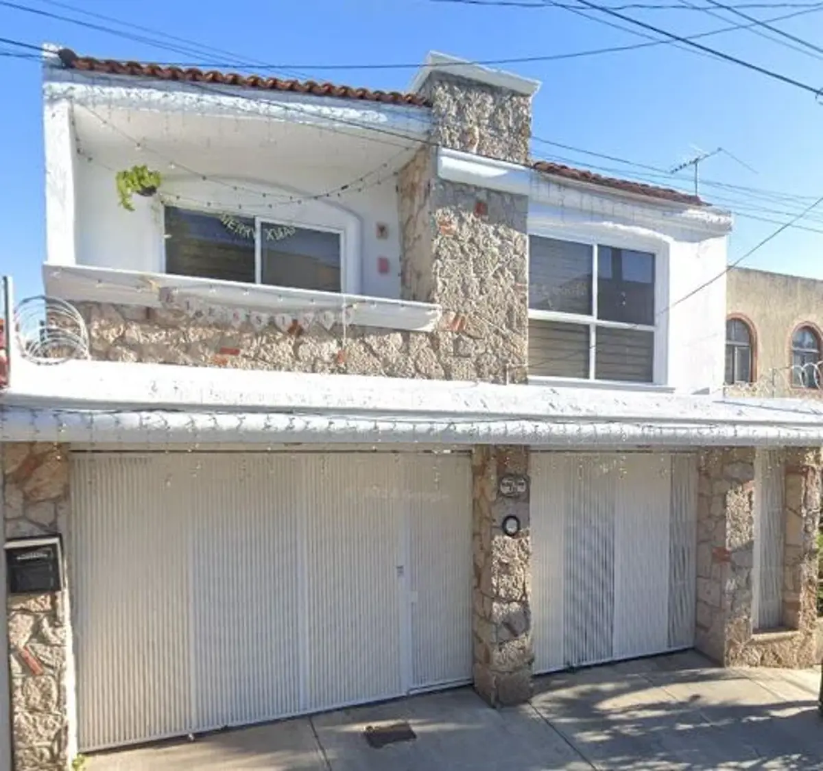 Casa en venta en Jardines Alcalde, Guadalajara — foto 1 de 12