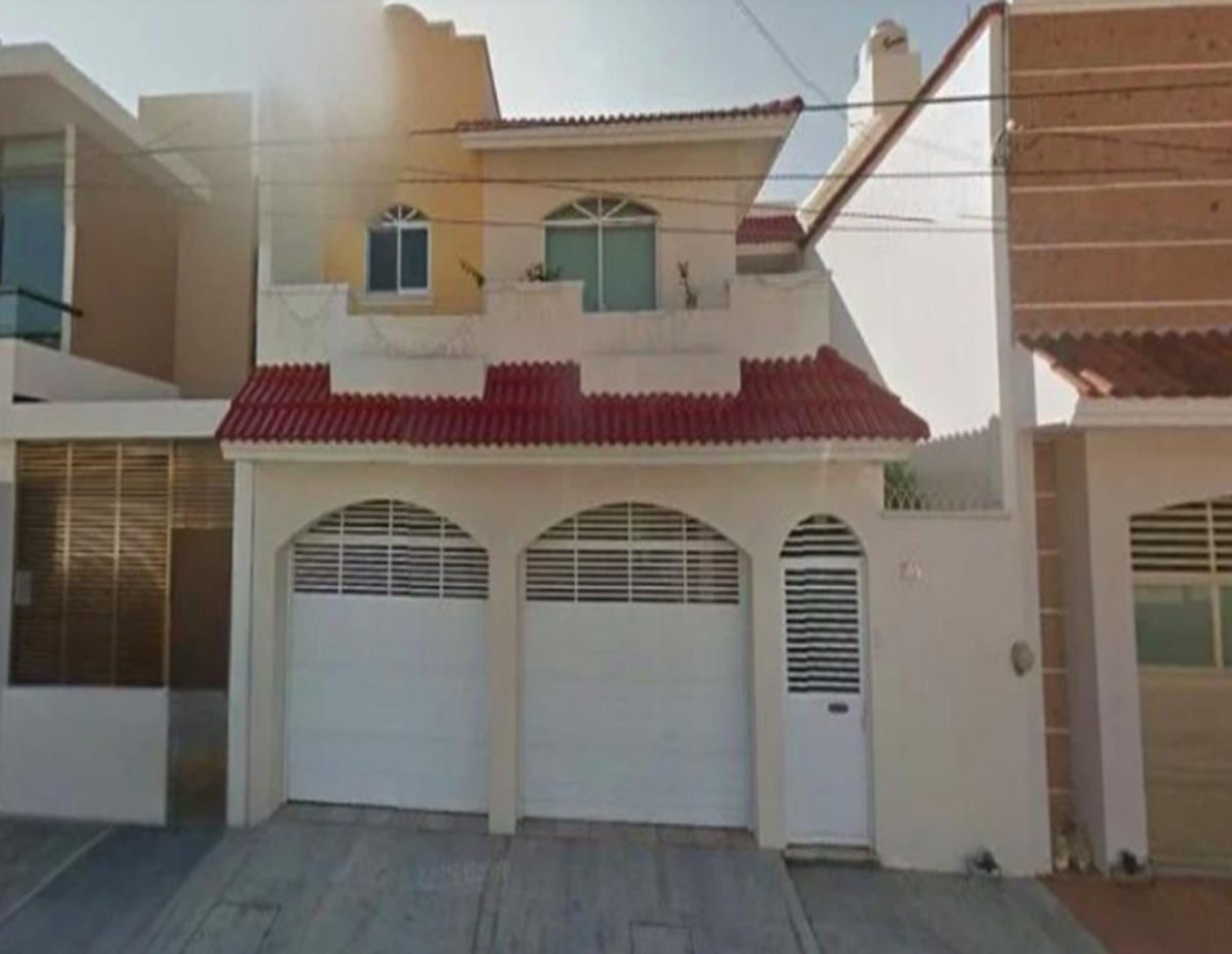 Casa en venta en Jardines de Mocambo, Boca del Río — foto 1 de 7