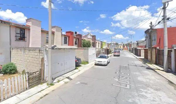Casa en venta en Balcones Santín, Toluca — foto 2 de 7