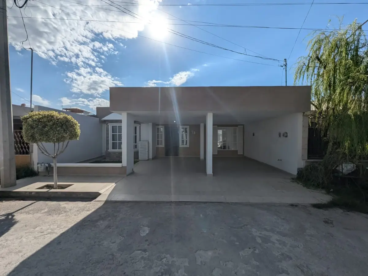 Casa en venta en Los Nogales, Torreón — foto 1 de 30