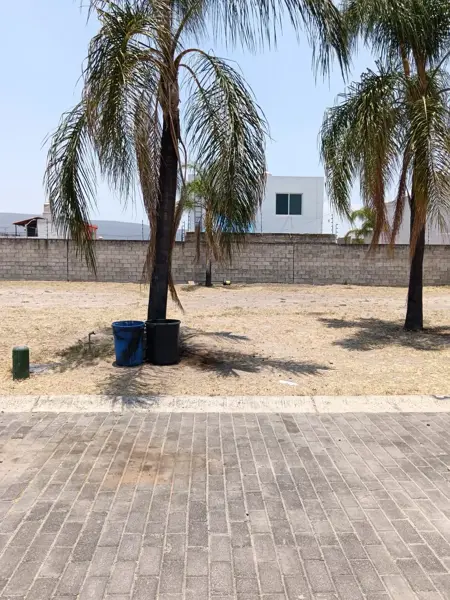 Terreno en venta en Valle de las Flores, Tlajomulco de Zúñiga — foto 2 de 3
