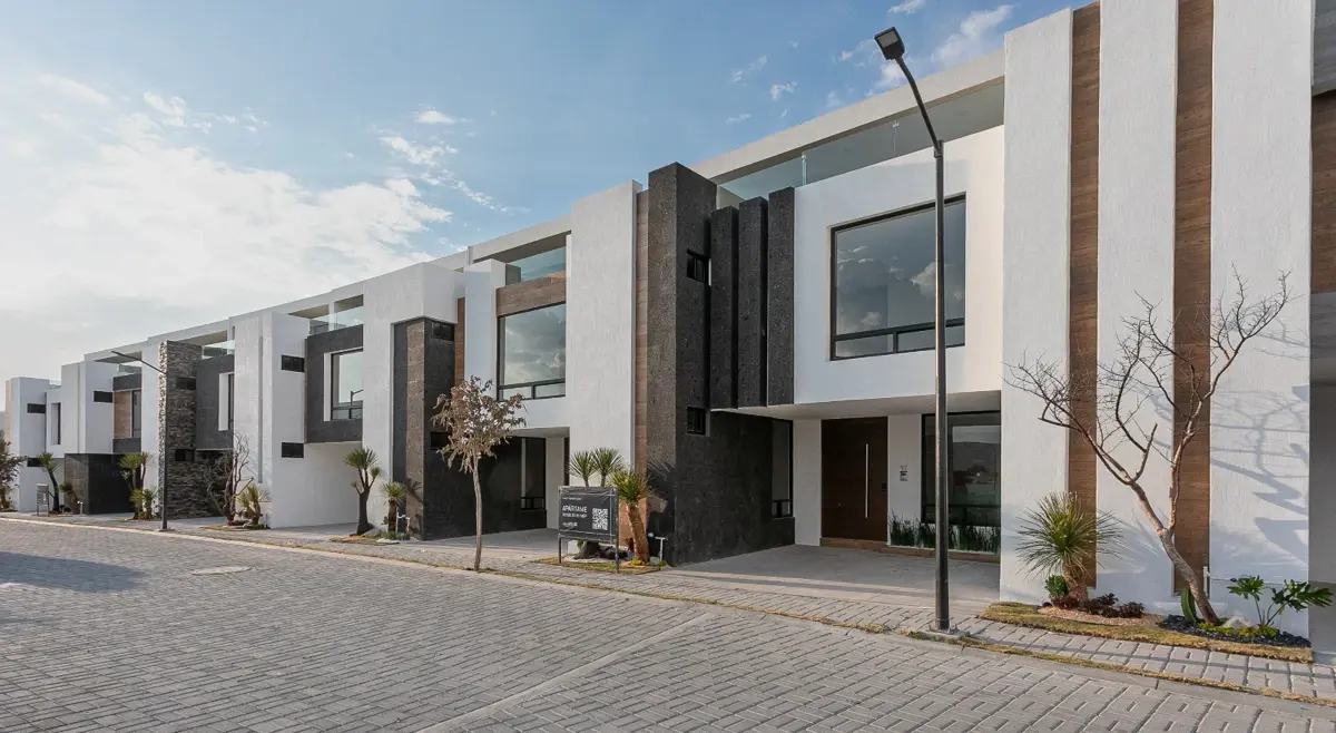Casa en venta en Lomas de Angelópolis, San Andrés Cholula — foto 1 de 26
