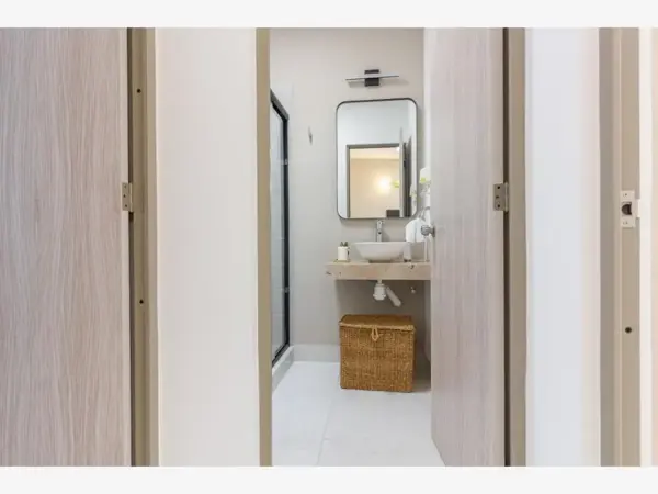 Casa en venta en Interlomas I, León — foto 3 de 8