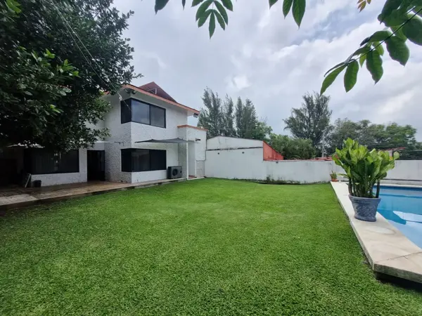 Casa en renta en Lomas de Cocoyoc, Atlatlahucan — foto 2 de 11