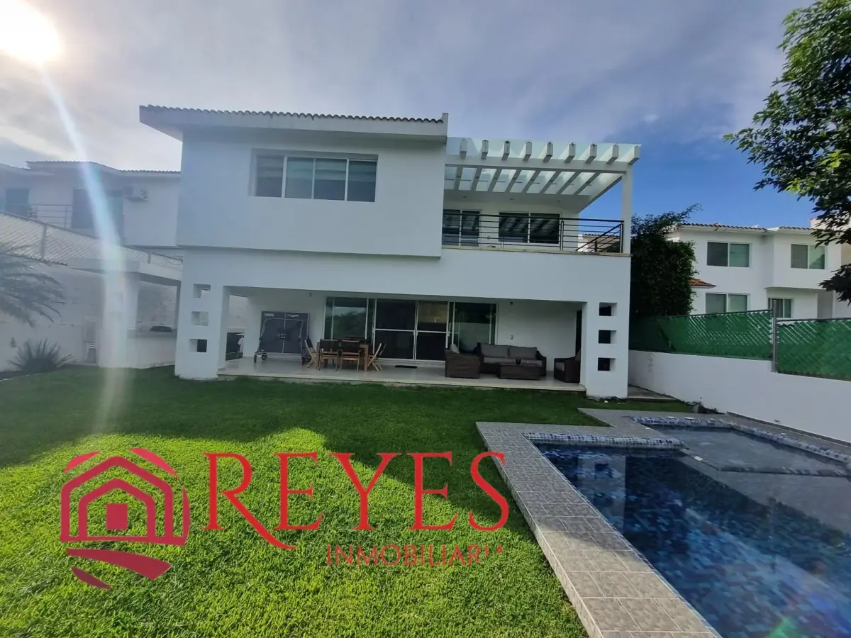 Casa en venta en Lomas de Cocoyoc, Atlatlahucan — foto 1 de 19
