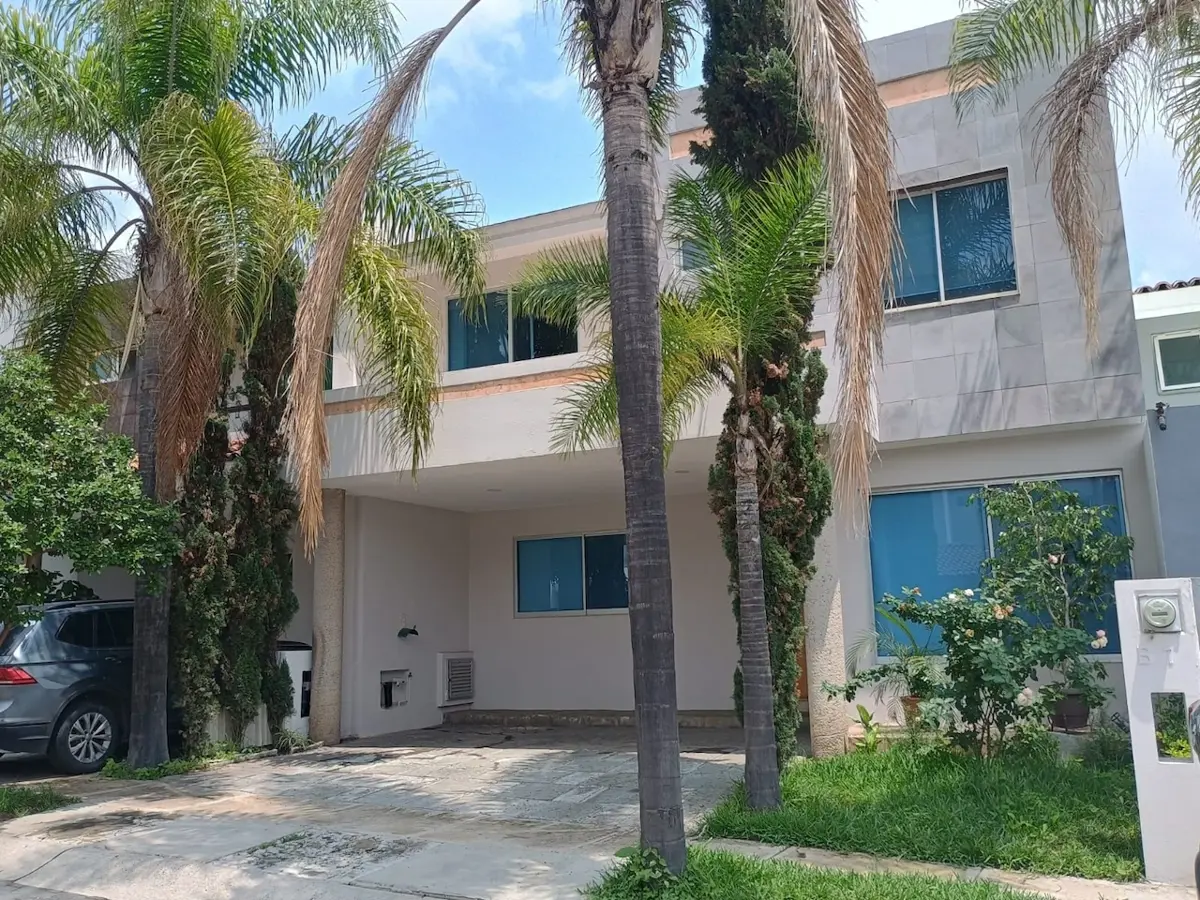 Casa en venta en Parque Sereno, Zapopan — foto 1 de 32