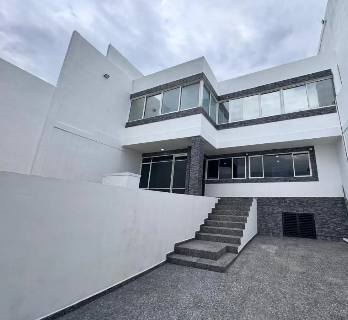 Casa en venta en El Mirador 1A Sección, Tlalpan — foto 1 de 8