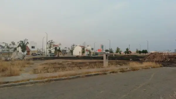 Terreno en venta en Residencial Capilla Mendoza, Irapuato — foto 3 de 4