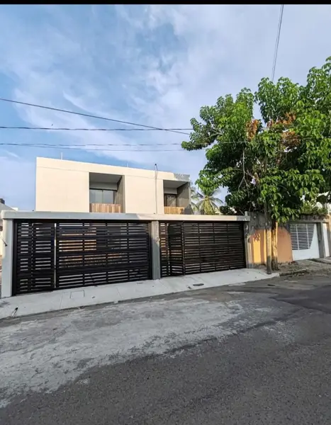 Casa en venta en Graciano Sánchez Romo, Boca del Río — foto 2 de 8