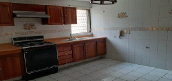 Casa en venta en Bosques de La Victoria, Guadalajara — foto 3 de 7