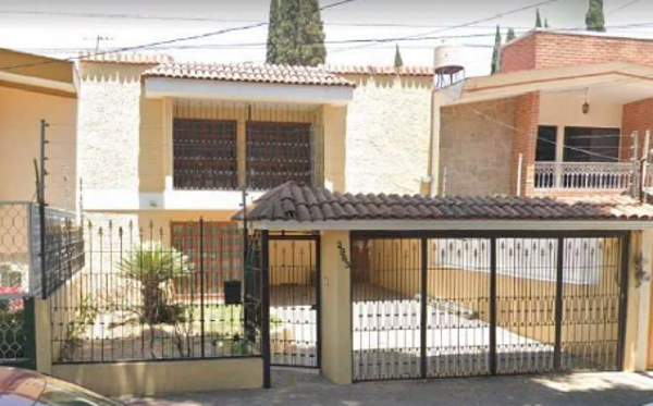 Casa en Bosques de La Victoria, Guadalajara, Jalisco