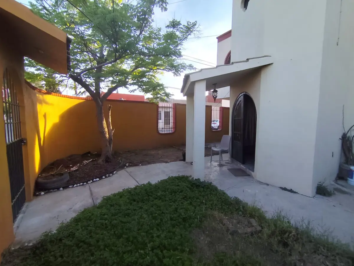 Casa en venta en Virreyes Residencial, Saltillo — foto 1 de 14