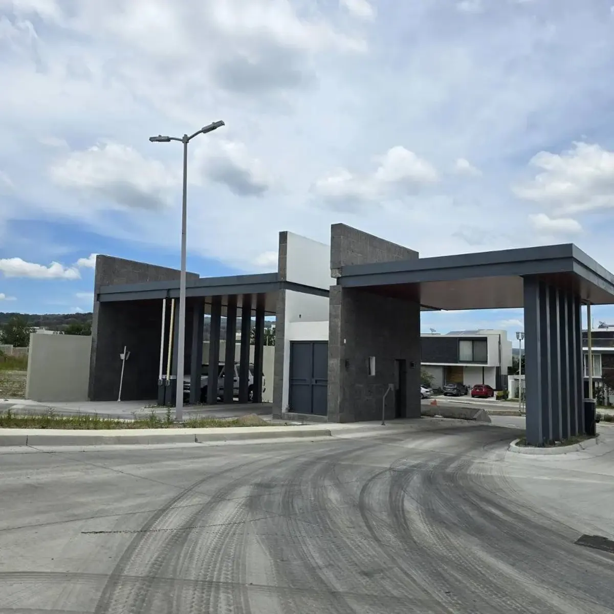 Terreno en venta en Los Robles, Zapopan — foto 1 de 7