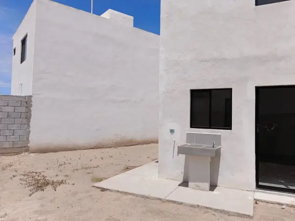 Casa en venta en Cerradas Miravalle, Gómez Palacio — foto 3 de 27