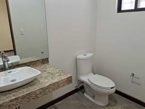 Casa en venta en Las Rosas, Gómez Palacio — foto 2 de 23