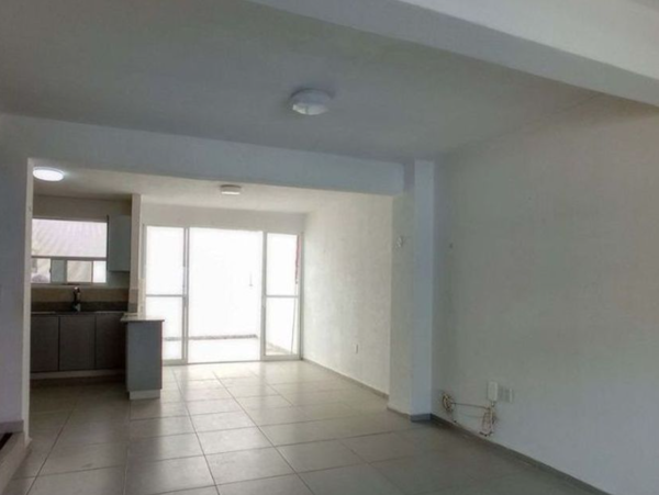 Casa en venta en Las Aguilas, Zapopan — foto 2 de 7