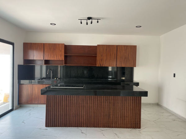 Casa en venta en El Sendero Residencial, Alvarado — foto 2 de 16