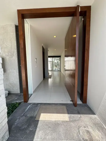 Casa en venta en Santillana Parque Residencial, Zapopan — foto 2 de 33