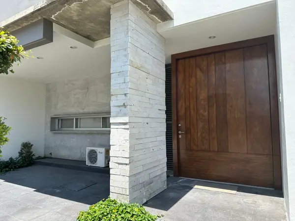 Casa en venta en Santillana Parque Residencial, Zapopan — foto 3 de 33