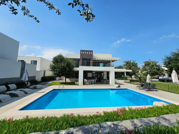 Casa en venta en Monticello, García — foto 2 de 29