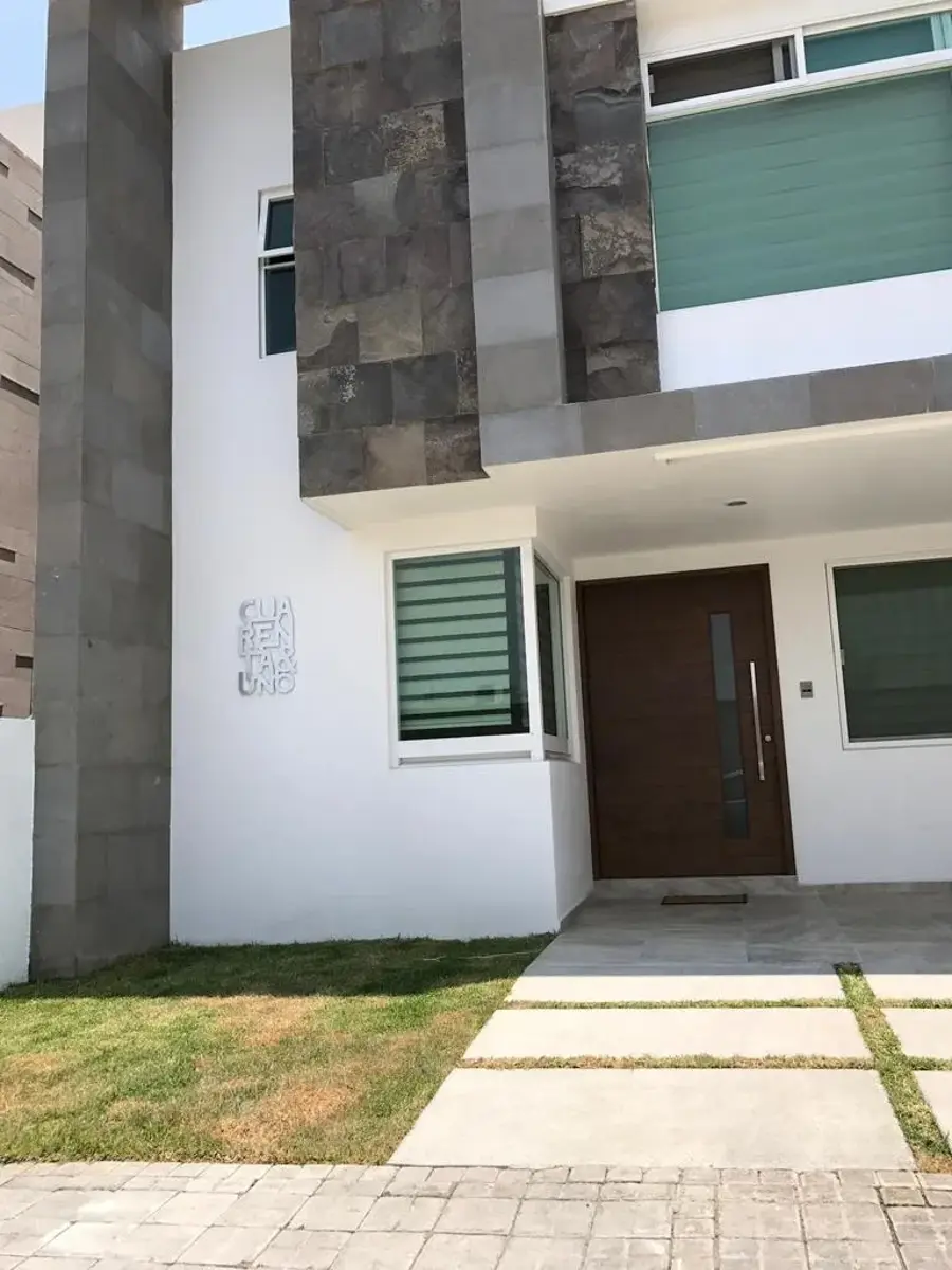 Casa en venta en Lomas de Angelópolis, San Andrés Cholula — foto 1 de 31