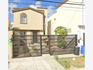 Casa en venta en Las Fuentes Sección Lomas, Reynosa — foto 2 de 12
