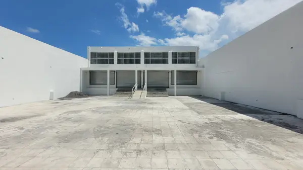 Edificio en venta en Urdiñola, Saltillo — foto 2 de 35