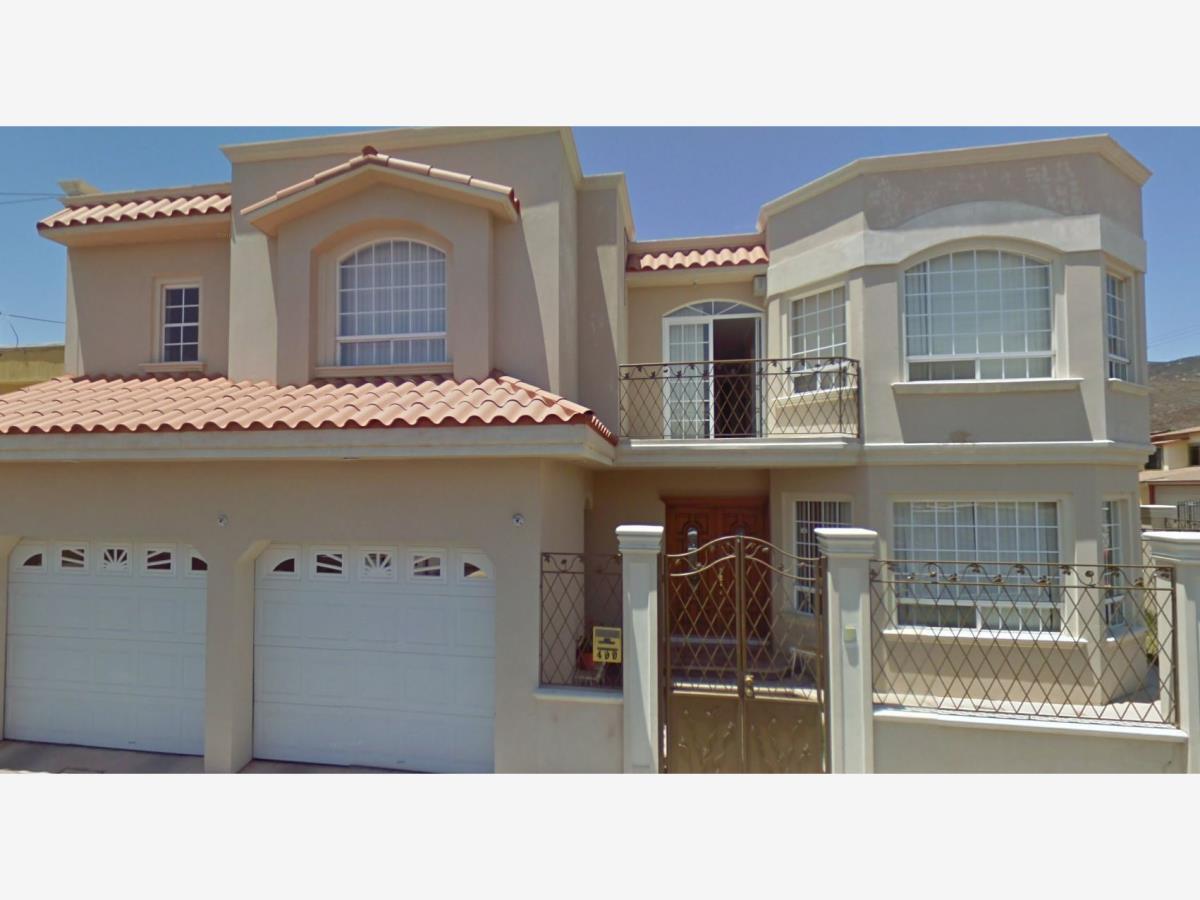 Casa en venta en Valle Dorado, Ensenada — foto 1 de 17