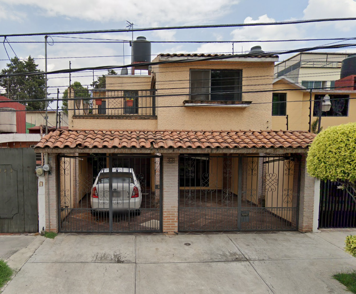 Casa en venta en Valle Dorado, Tlalnepantla de Baz — foto 1 de 9