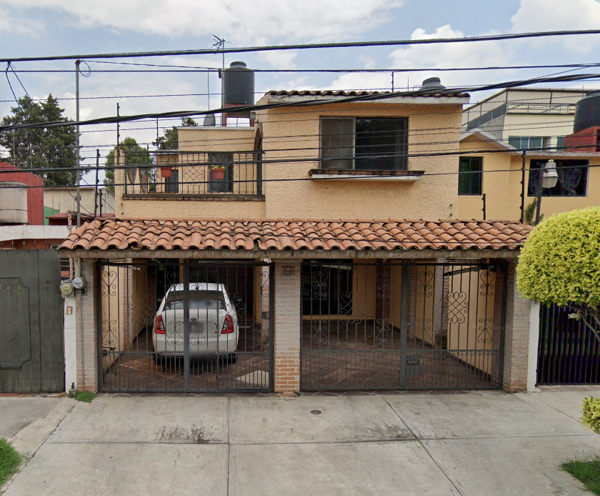 Casa en venta en Valle Dorado, Tlalnepantla de Baz, México Casa en venta en Valle Dorado, Tlalnepantla de Baz, México