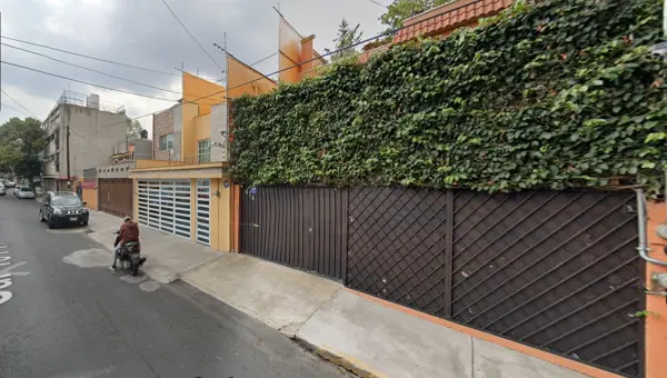 Casa en venta en Heroes de Churubusco, Iztapalapa — foto 2 de 8