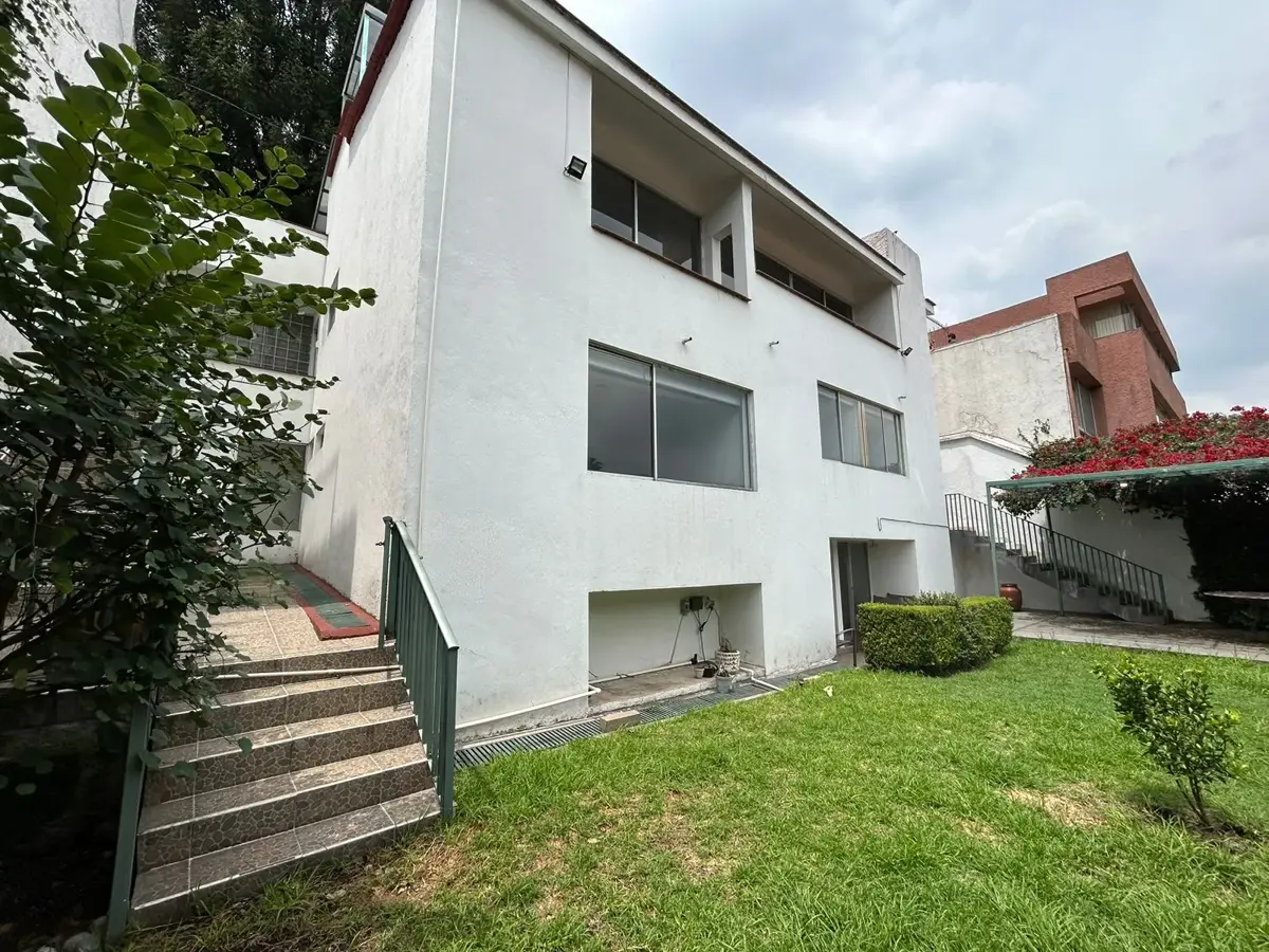 Casa en venta en La Herradura, Huixquilucan — foto 1 de 35