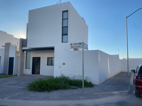 Casa en venta en Quintas la Cima, Torreón — foto 2 de 31