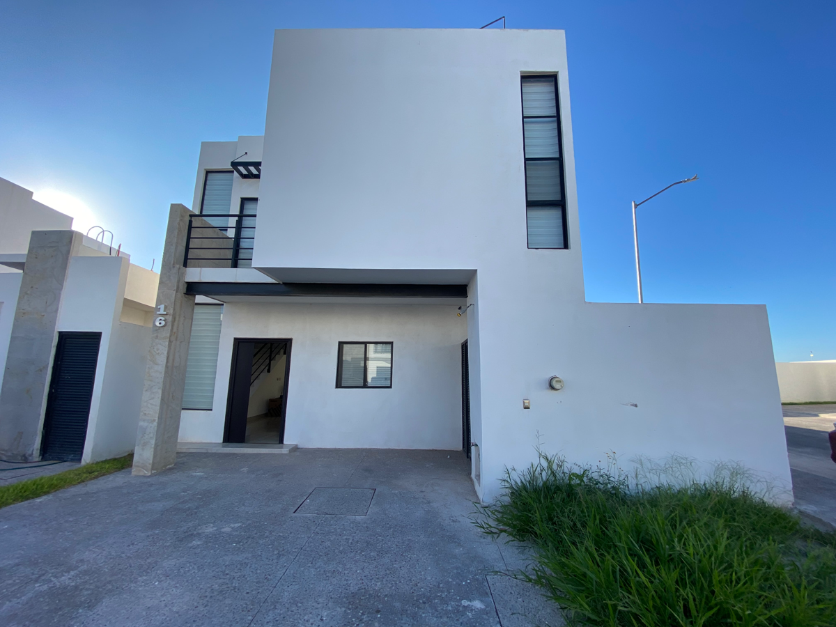 Casa en venta en Quintas la Cima, Torreón — foto 1 de 31