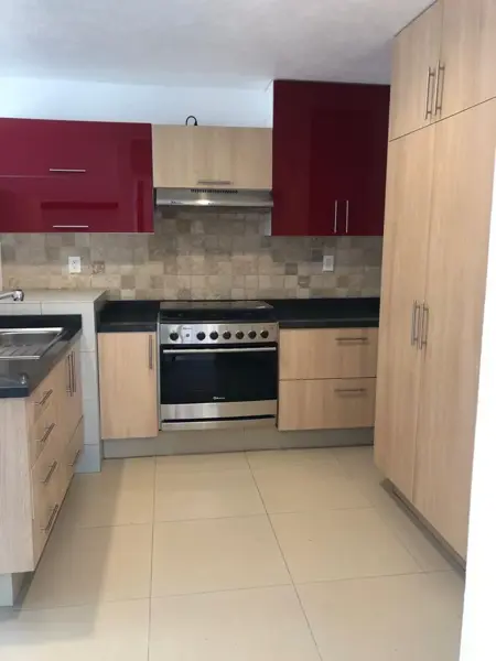 Casa en venta en Real del Bosque, Corregidora — foto 3 de 17