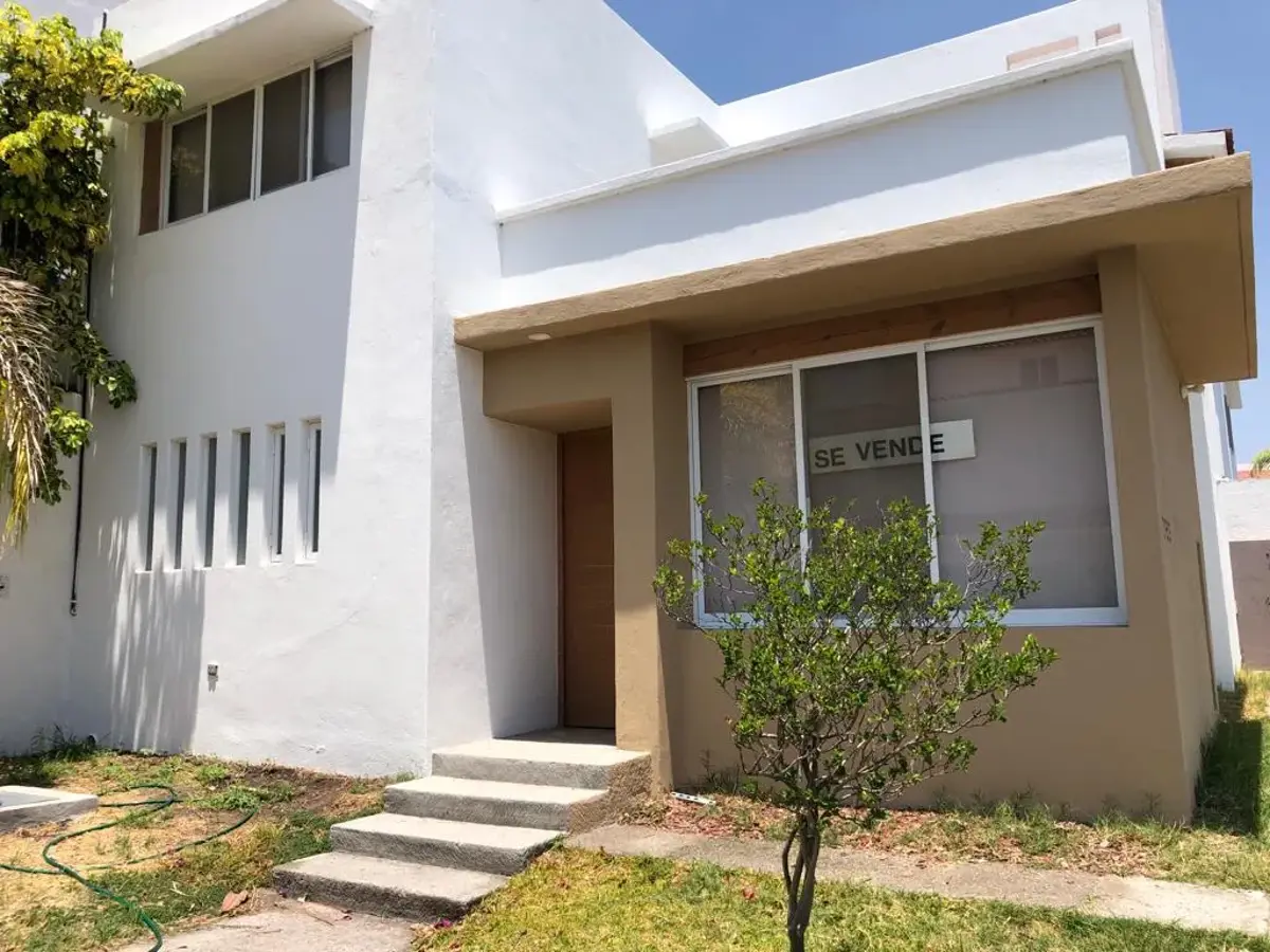 Casa en venta en Real del Bosque, Corregidora — foto 1 de 17
