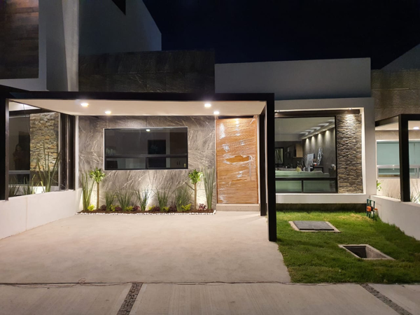 Casa en venta en Cañadas del Arroyo, Corregidora — foto 2 de 18