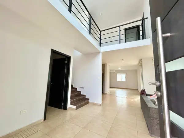 Casa en venta en Las Misiones, Saltillo — foto 3 de 17