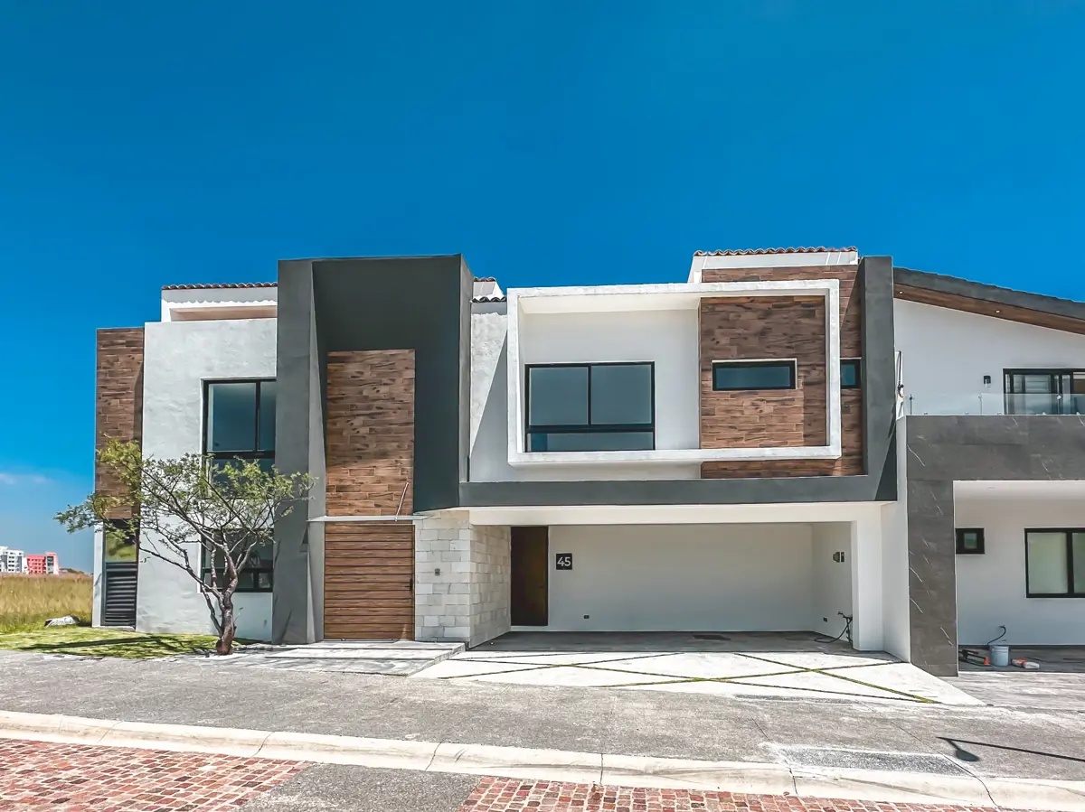 Casa en venta en Lomas de Angelópolis, Ocoyucan — foto 1 de 58