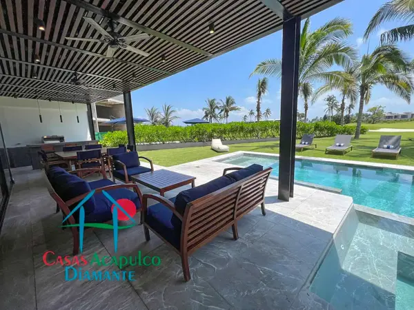 Casa en renta vacacional con jardín, jacuzzi y alberca privada en Tres Vidas