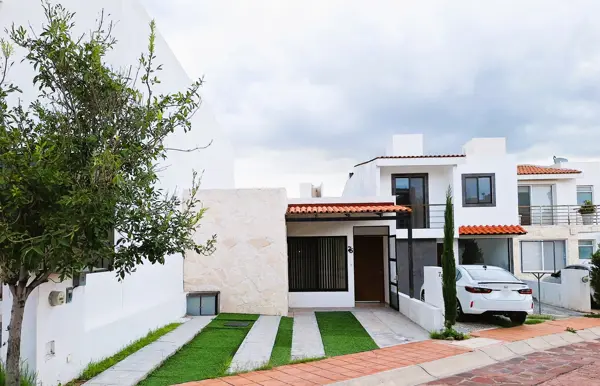 Casa en venta en Pedregal de Schoenstatt, Corregidora — foto 2 de 28