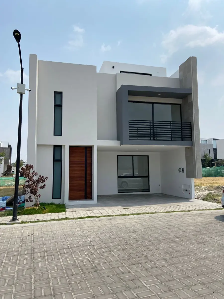 Casa en venta en Lomas de Angelópolis, San Andrés Cholula — foto 1 de 27