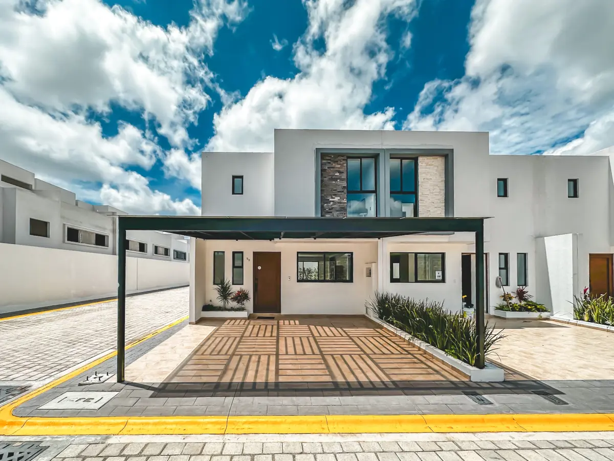 Casa en venta en San Juan Cuautlancingo, Cuautlancingo — foto 1 de 19
